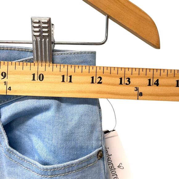 YMI High Rise Flare Leg Jeans Light Wash Distressed Raw Hem Size 3 Boho NWT - Picture 5 of 6